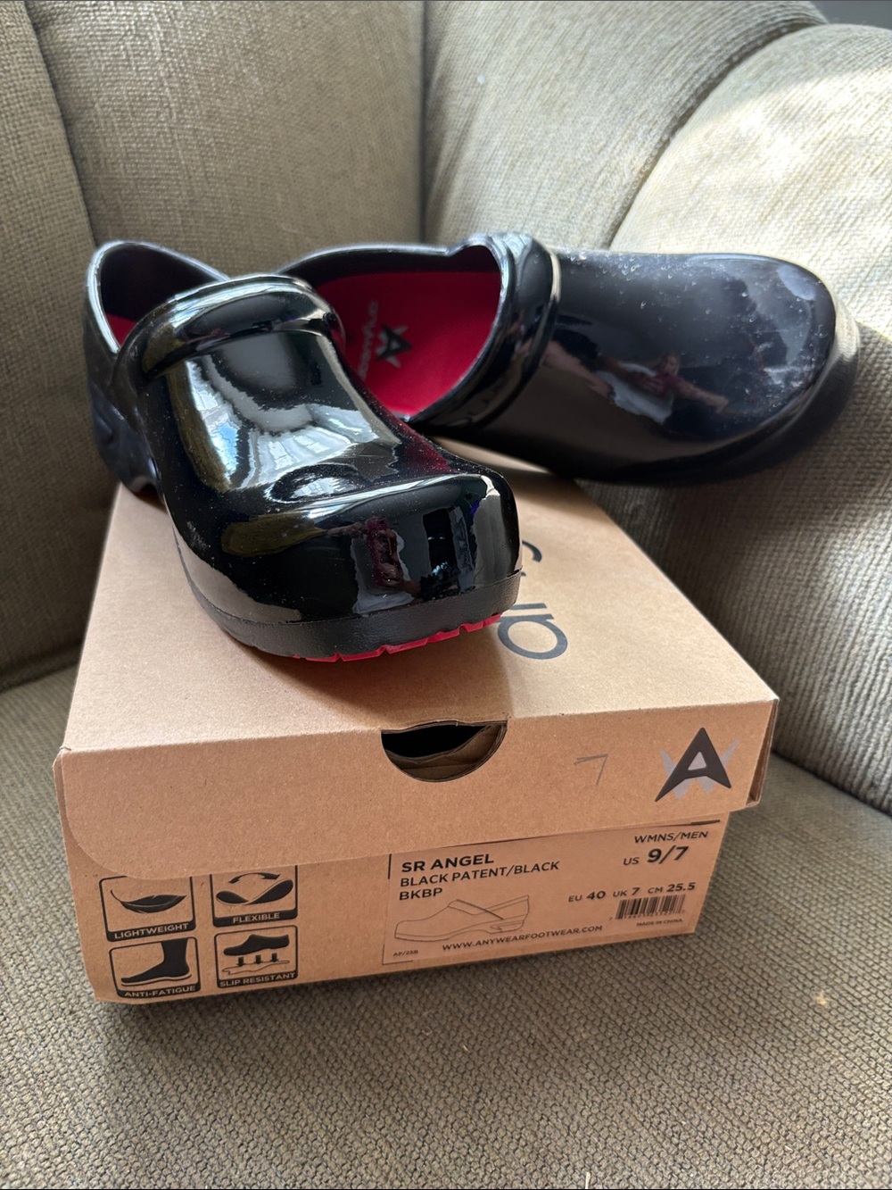 Anywear SR Angel Patent Mary Jane Flats in Black